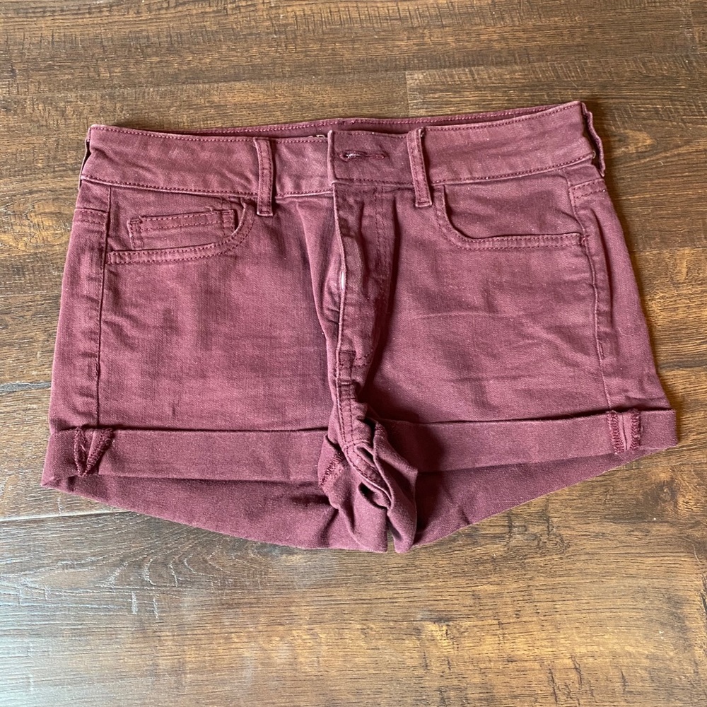Women’s AEO high rise maroon shorts